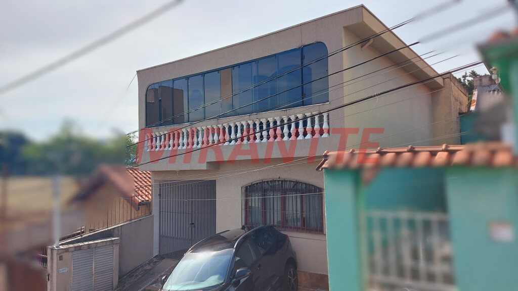 Sobrado de 171m² com 3 quartos em Vila Gustavo