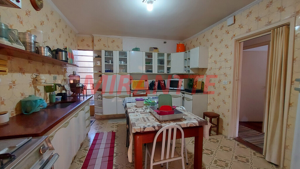Sobrado de 171m² com 3 quartos em Vila Gustavo