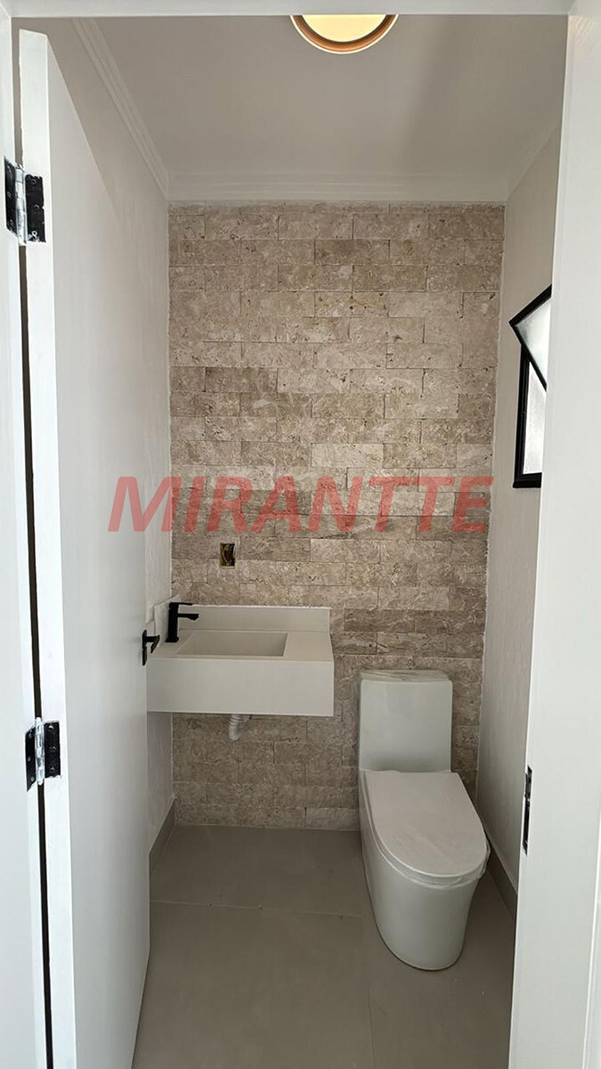 Sobrado de 203m² com 3 quartos em Jardim Carmela III