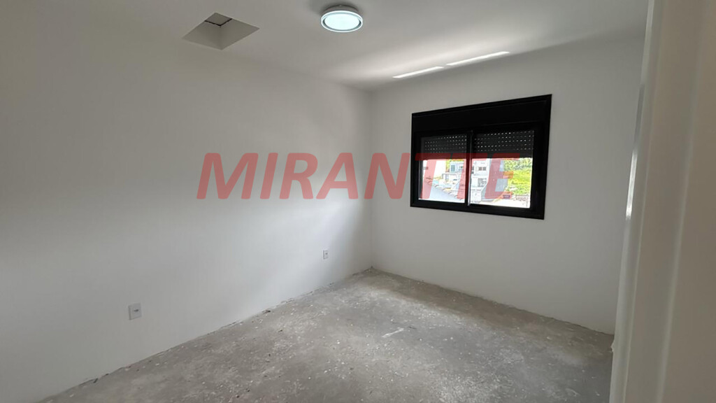 Sobrado de 203m² com 3 quartos em Jardim Carmela III