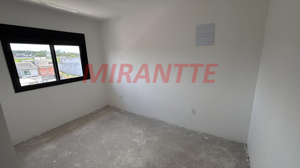 Sobrado de 203m² com 3 quartos em Jardim Carmela III