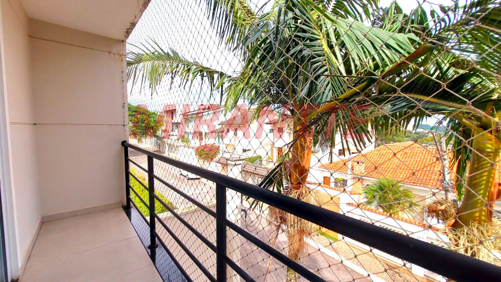 Sobrado de 350m² com 4 quartos em Jardim Virginia Bianca
