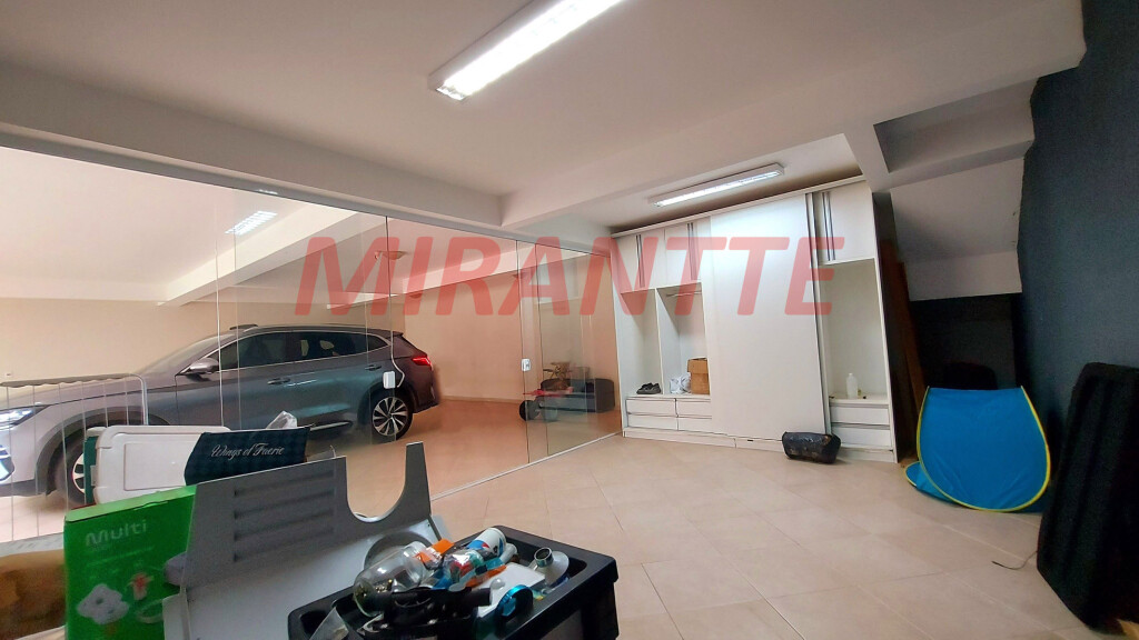 Sobrado de 350m² com 4 quartos em Jardim Virginia Bianca
