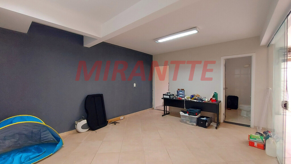 Sobrado de 350m² com 4 quartos em Jardim Virginia Bianca