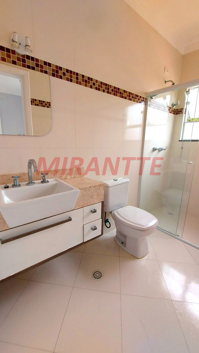 Sobrado de 350m² com 4 quartos em Jardim Virginia Bianca