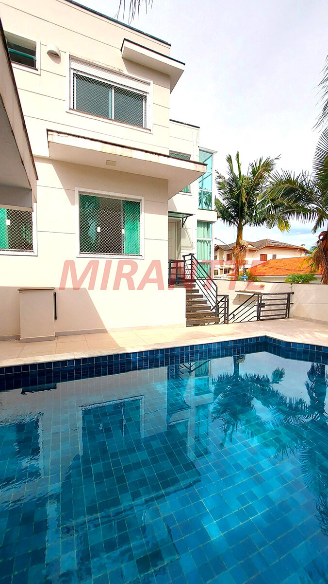 Sobrado de 350m² com 4 quartos em Jardim Virginia Bianca