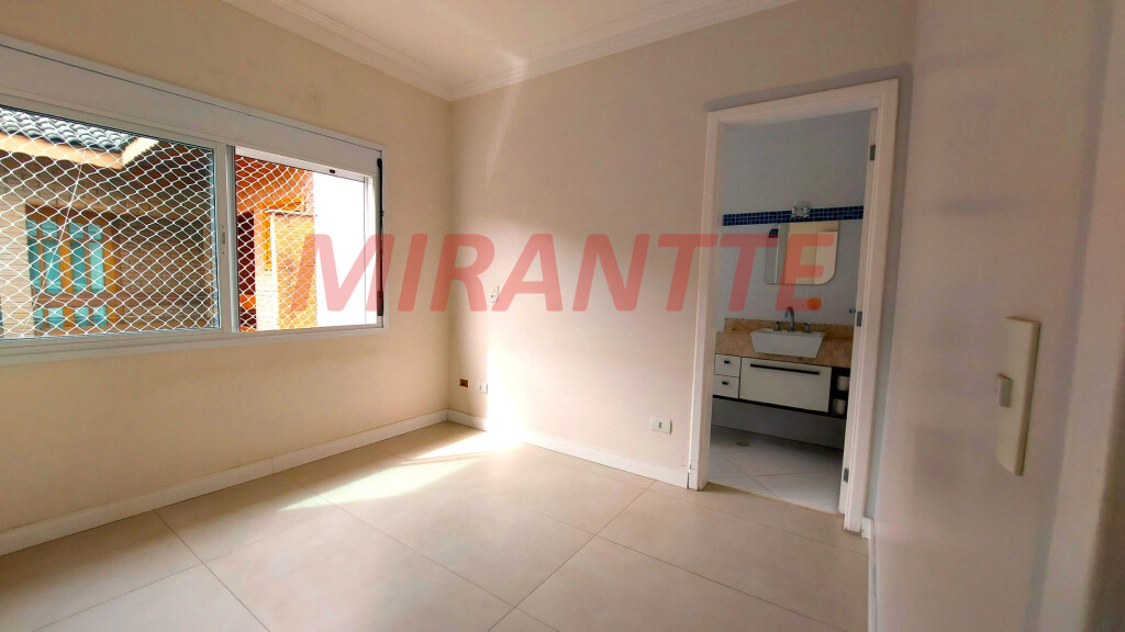 Sobrado de 350m² com 4 quartos em Jardim Virginia Bianca