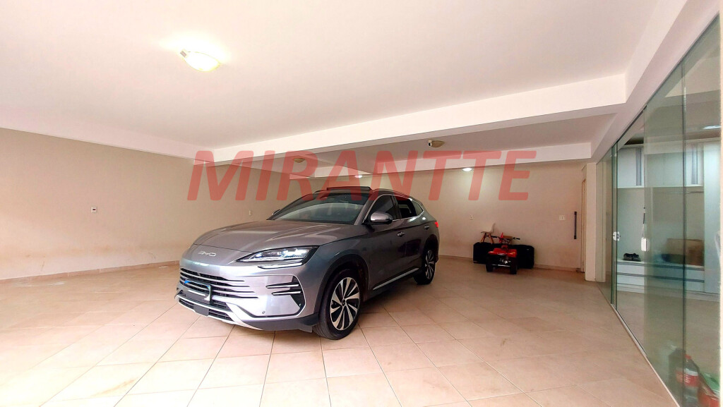 Sobrado de 350m² com 4 quartos em Jardim Virginia Bianca