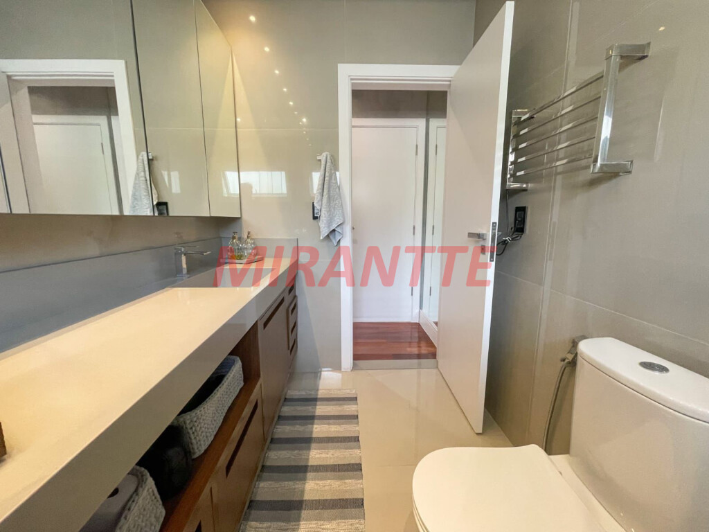 Sobrado de 425m² com 3 quartos em Mandaqui