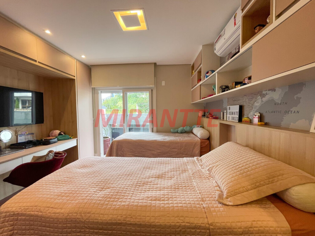 Sobrado de 425m² com 3 quartos em Mandaqui