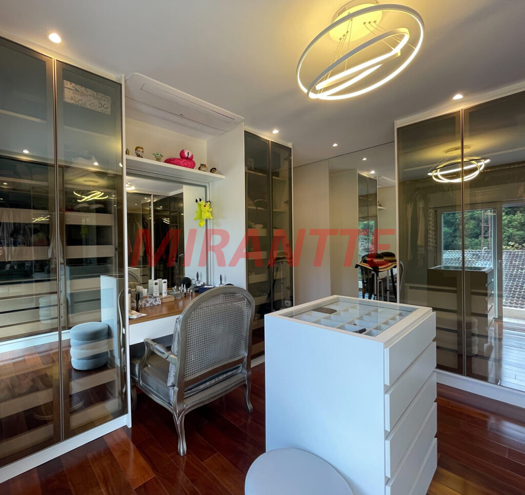 Sobrado de 425m² com 3 quartos em Mandaqui