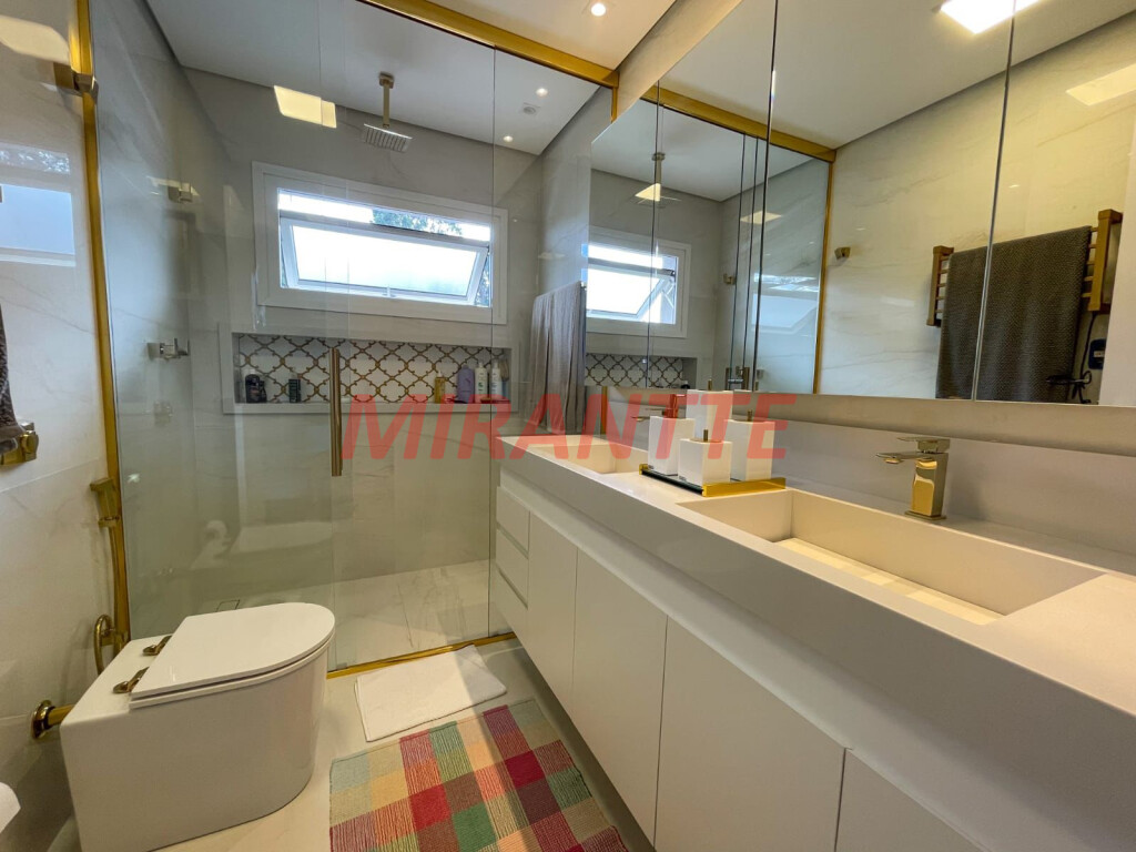 Sobrado de 425m² com 3 quartos em Mandaqui