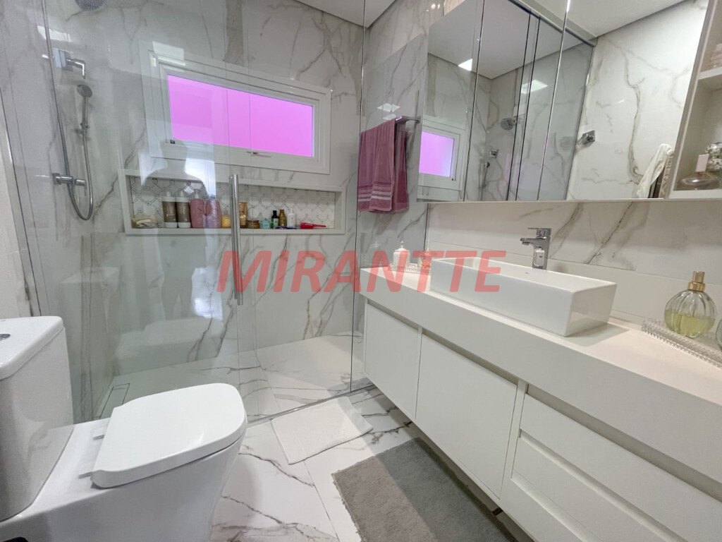 Sobrado de 425m² com 3 quartos em Mandaqui