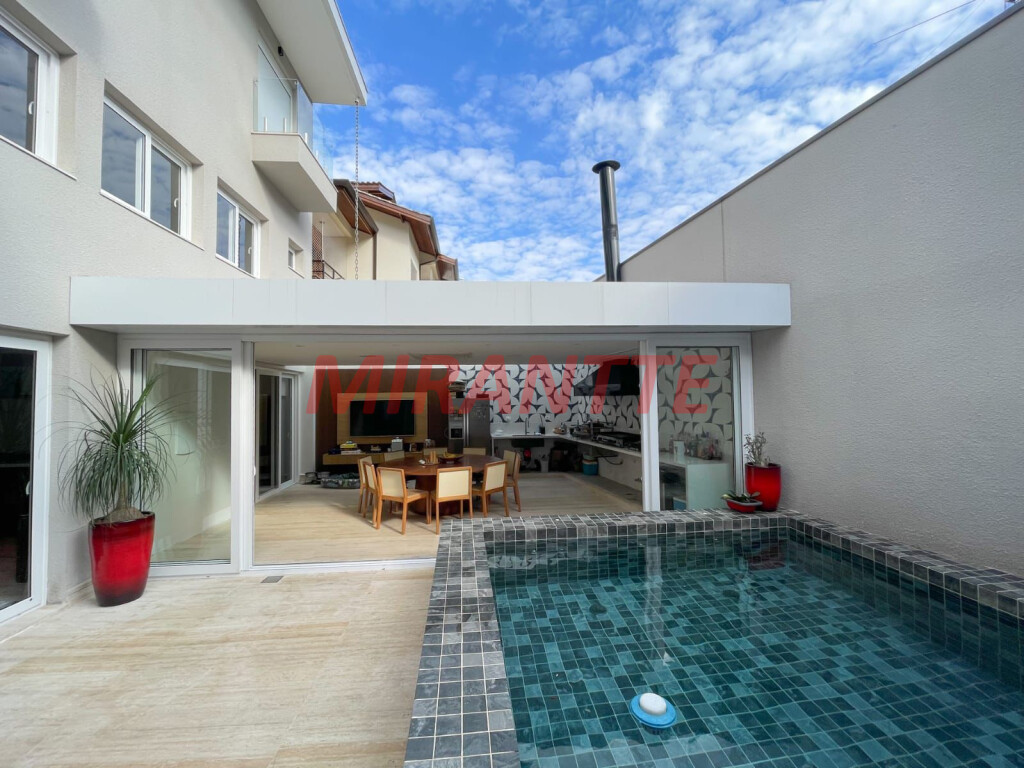 Sobrado de 425m² com 3 quartos em Mandaqui