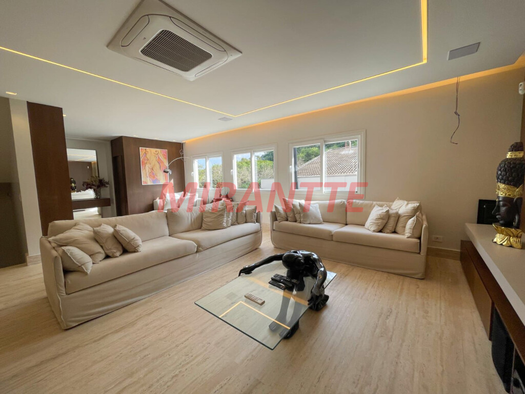 Sobrado de 425m² com 3 quartos em Mandaqui