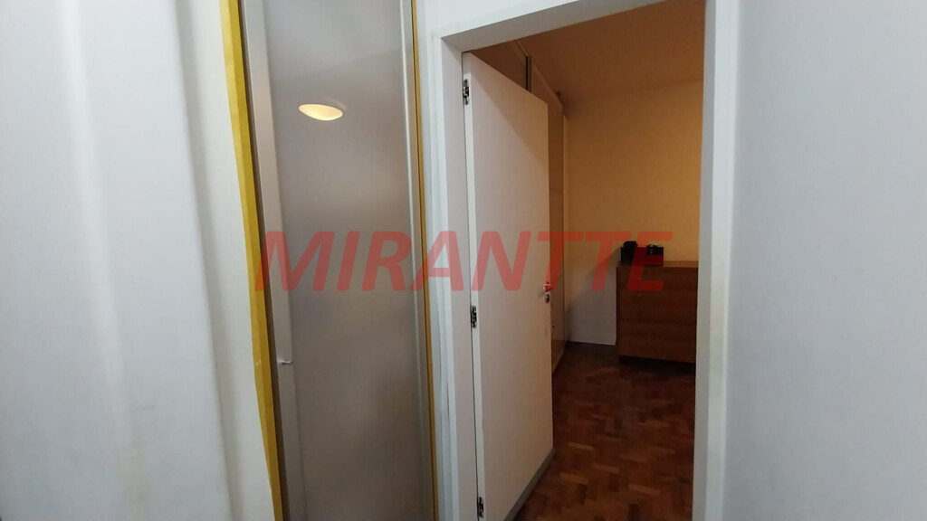 Sobrado de 360m² com 4 quartos em Santana