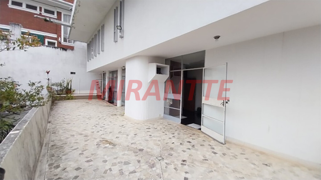 Sobrado de 360m² com 4 quartos em Santana