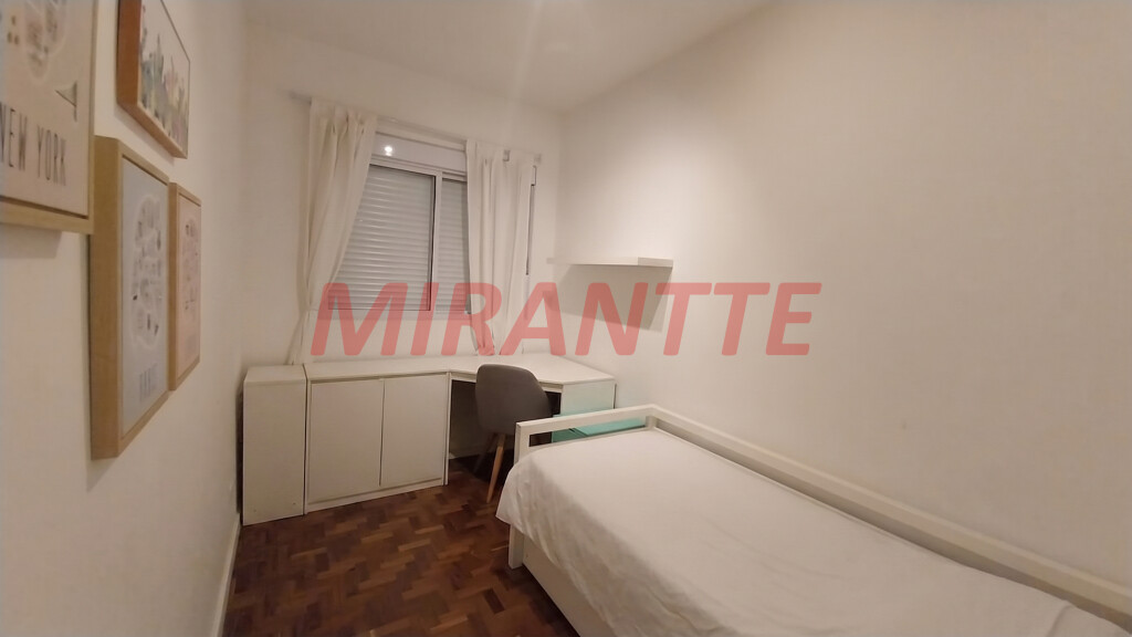 Sobrado de 360m² com 4 quartos em Santana
