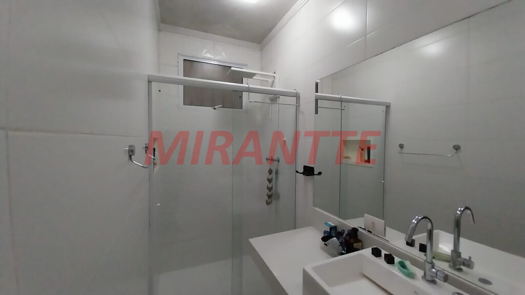 Sobrado de 360m² com 4 quartos em Santana