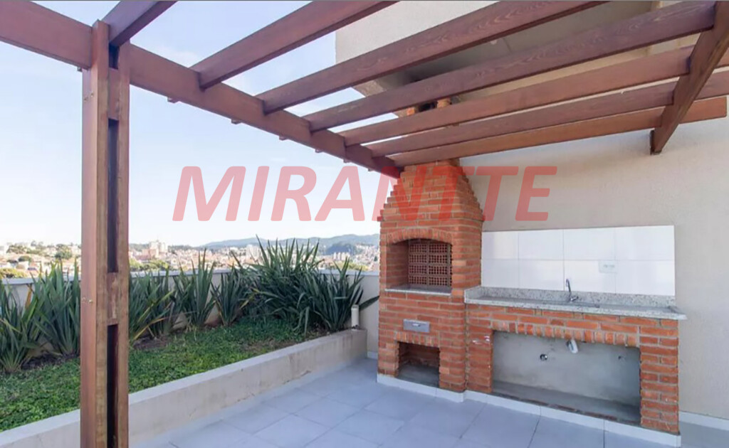 Apartamento de 43m² com 2 quartos em Vila Santa Terezinha