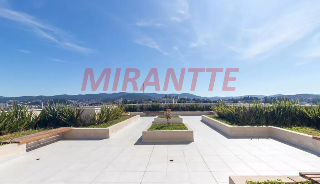 Apartamento de 43m² com 2 quartos em Vila Santa Terezinha