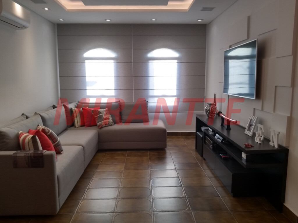 Sobrado de 216m² com 3 quartos em Vila Guilherme
