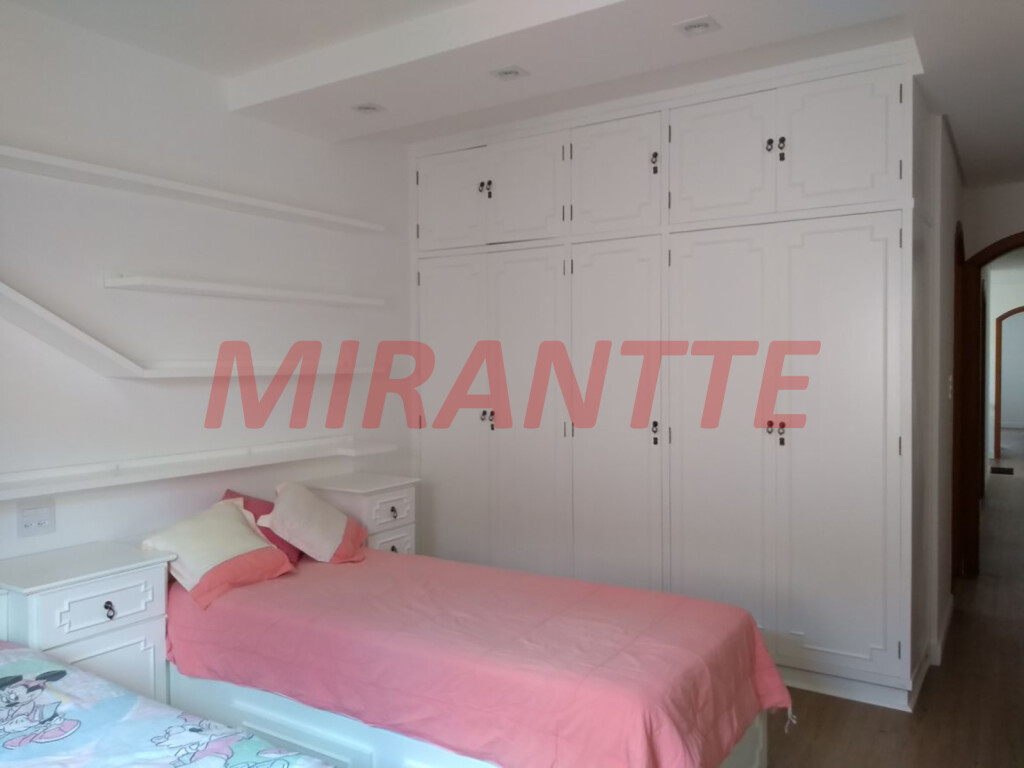 Sobrado de 216m² com 3 quartos em Vila Guilherme