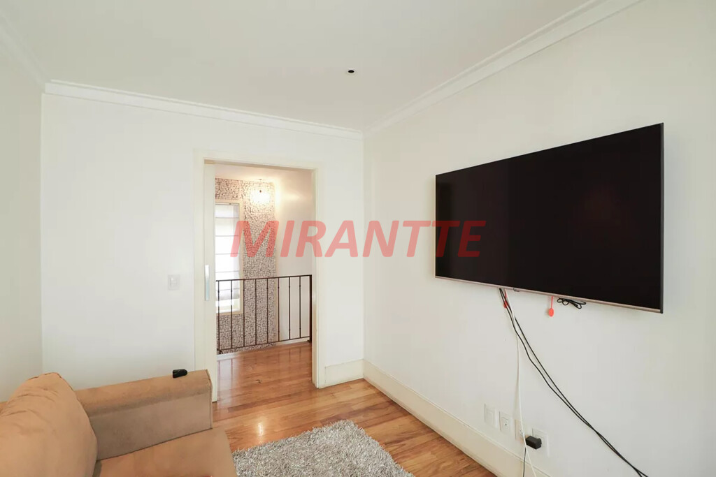 Sobrado de 256m² com 3 quartos em Jardim São Bento