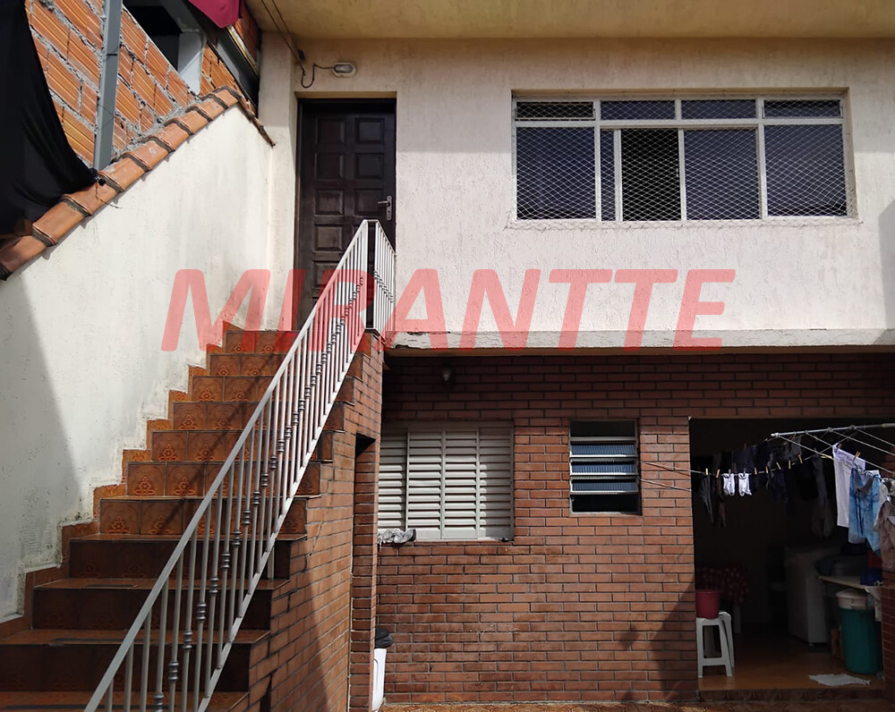 Sobrado de 236m² com 4 quartos em Pari