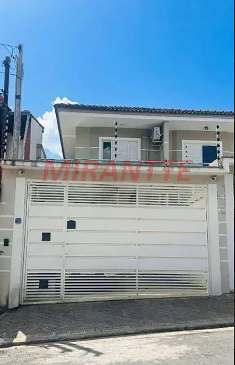 Sobrado com 3 quartos em Guarulhos – Parque Renato Maia