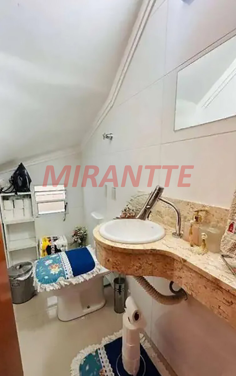 Sobrado com 3 quartos em Guarulhos – Parque Renato Maia