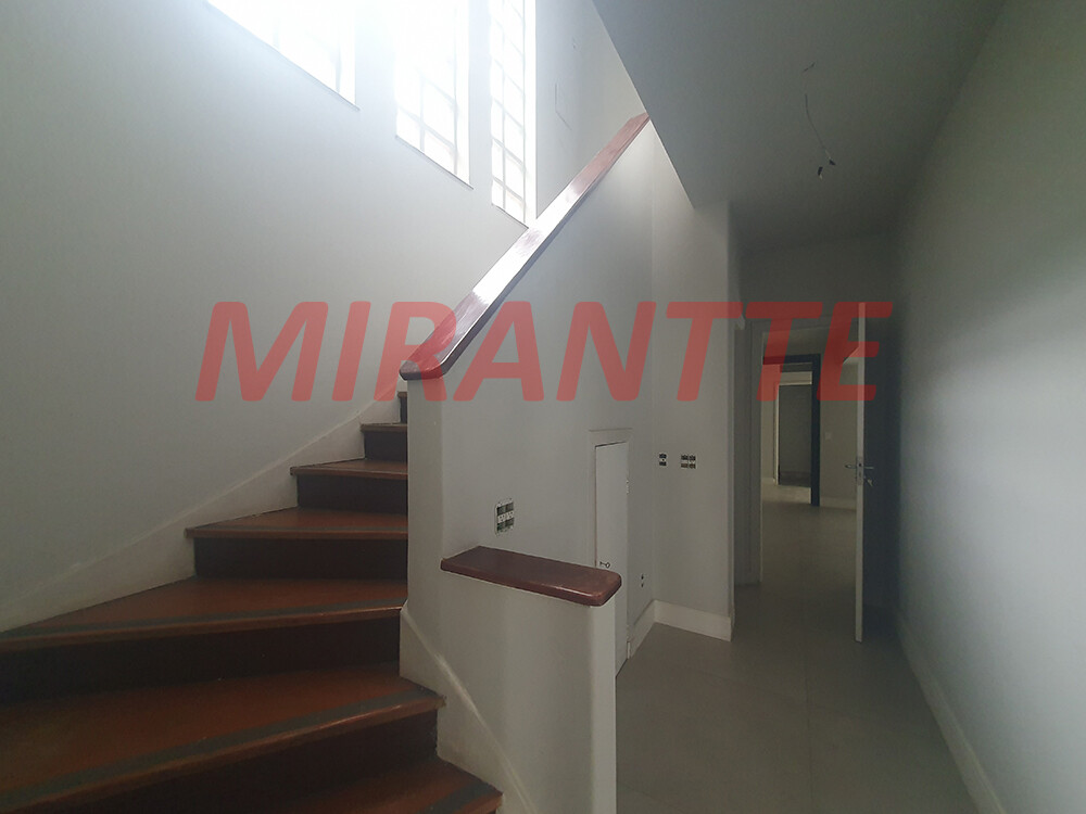 Comercial de 230m² em Indianópolis