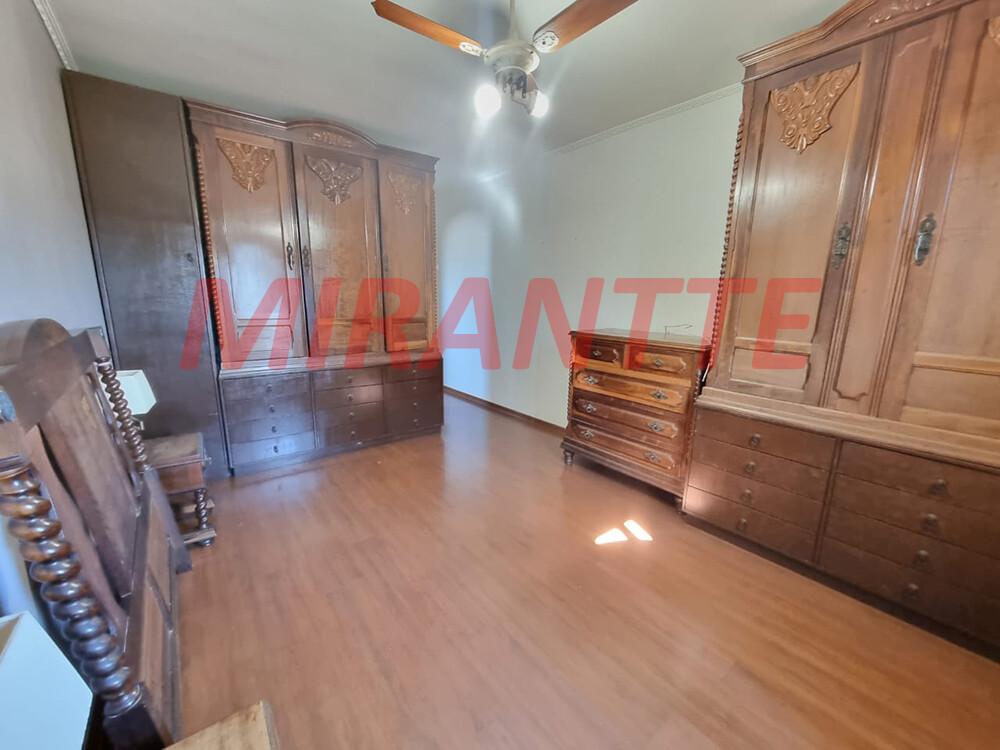Sobrado de 216m² com 3 quartos em Santa Teresinha