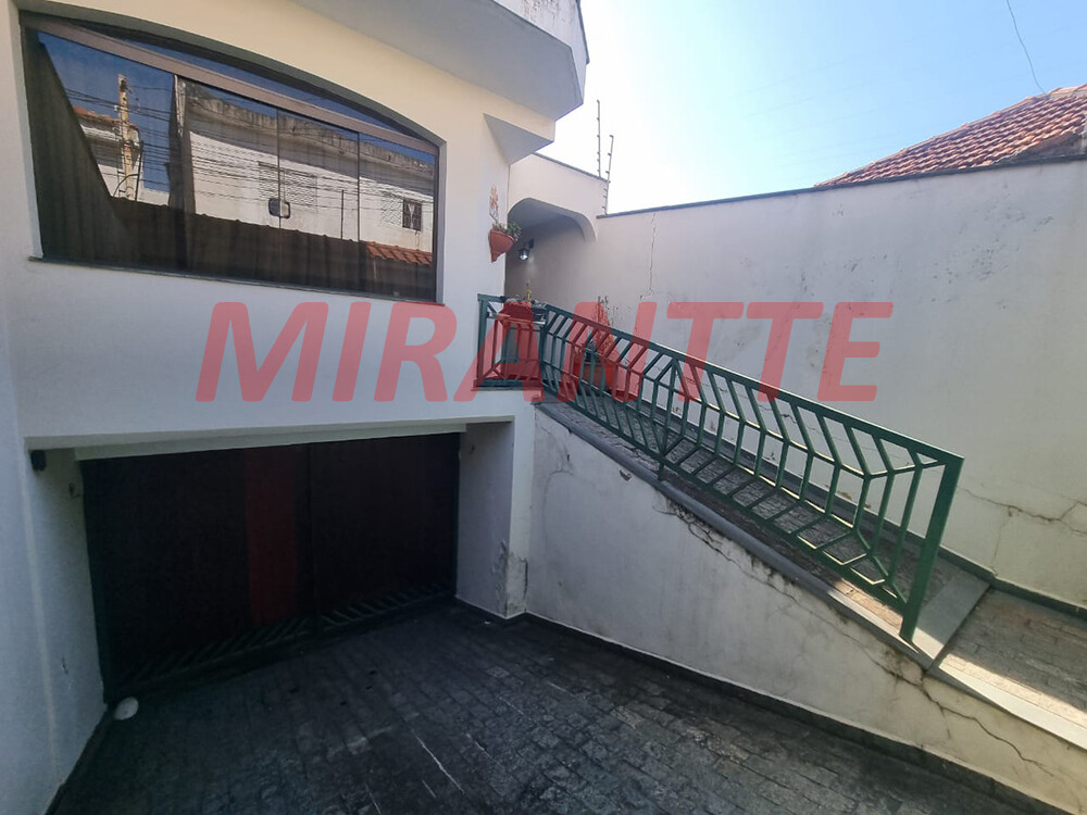 Sobrado de 216m² com 3 quartos em Santa Teresinha