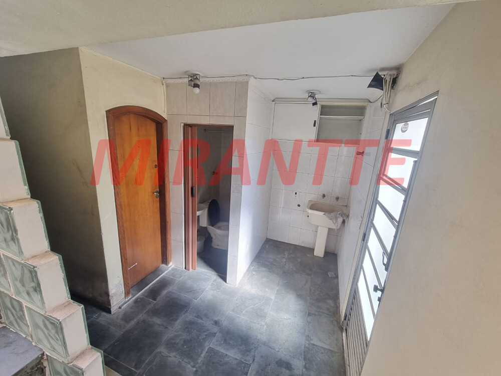 Sobrado de 216m² com 3 quartos em Santa Teresinha
