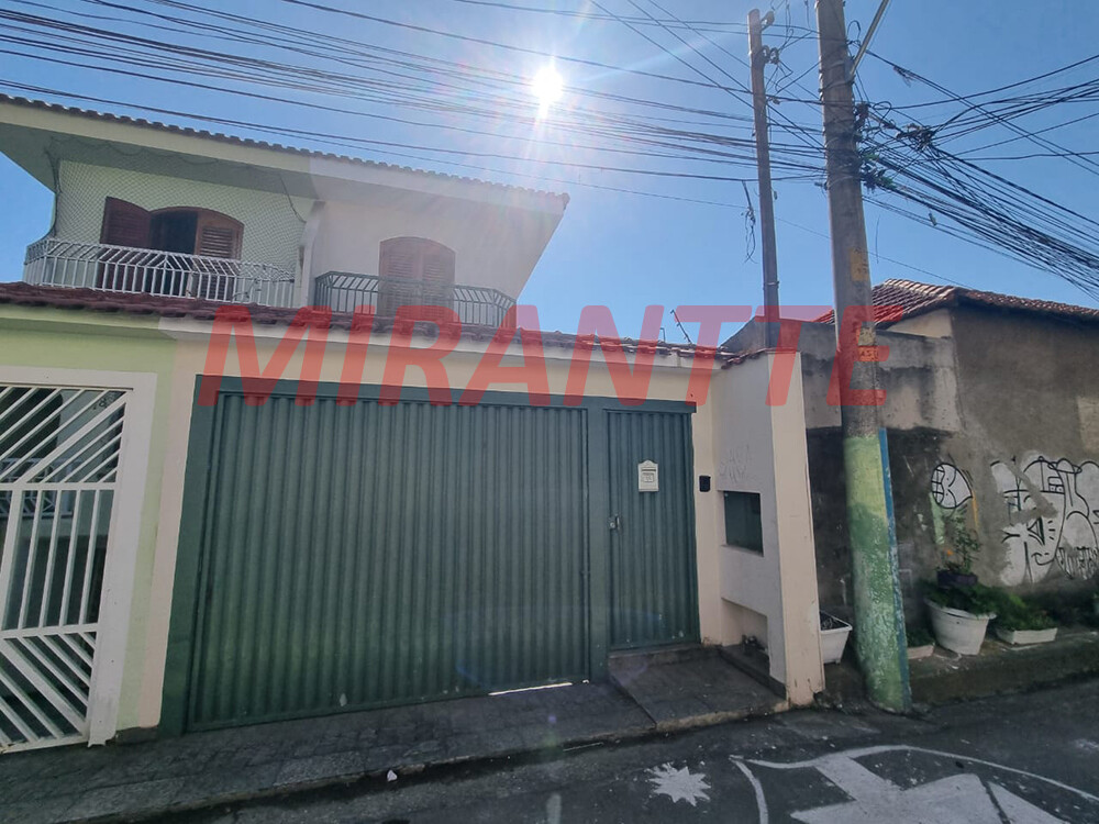 Sobrado de 216m² com 3 quartos em Santa Teresinha
