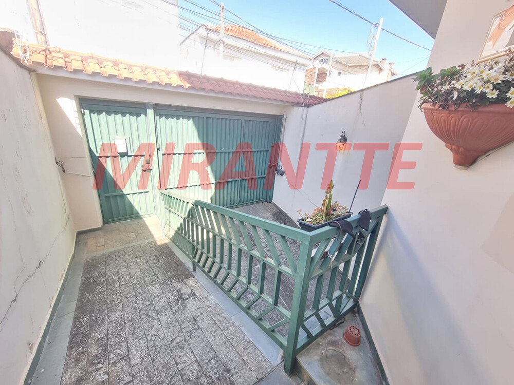 Sobrado de 216m² com 3 quartos em Santa Teresinha