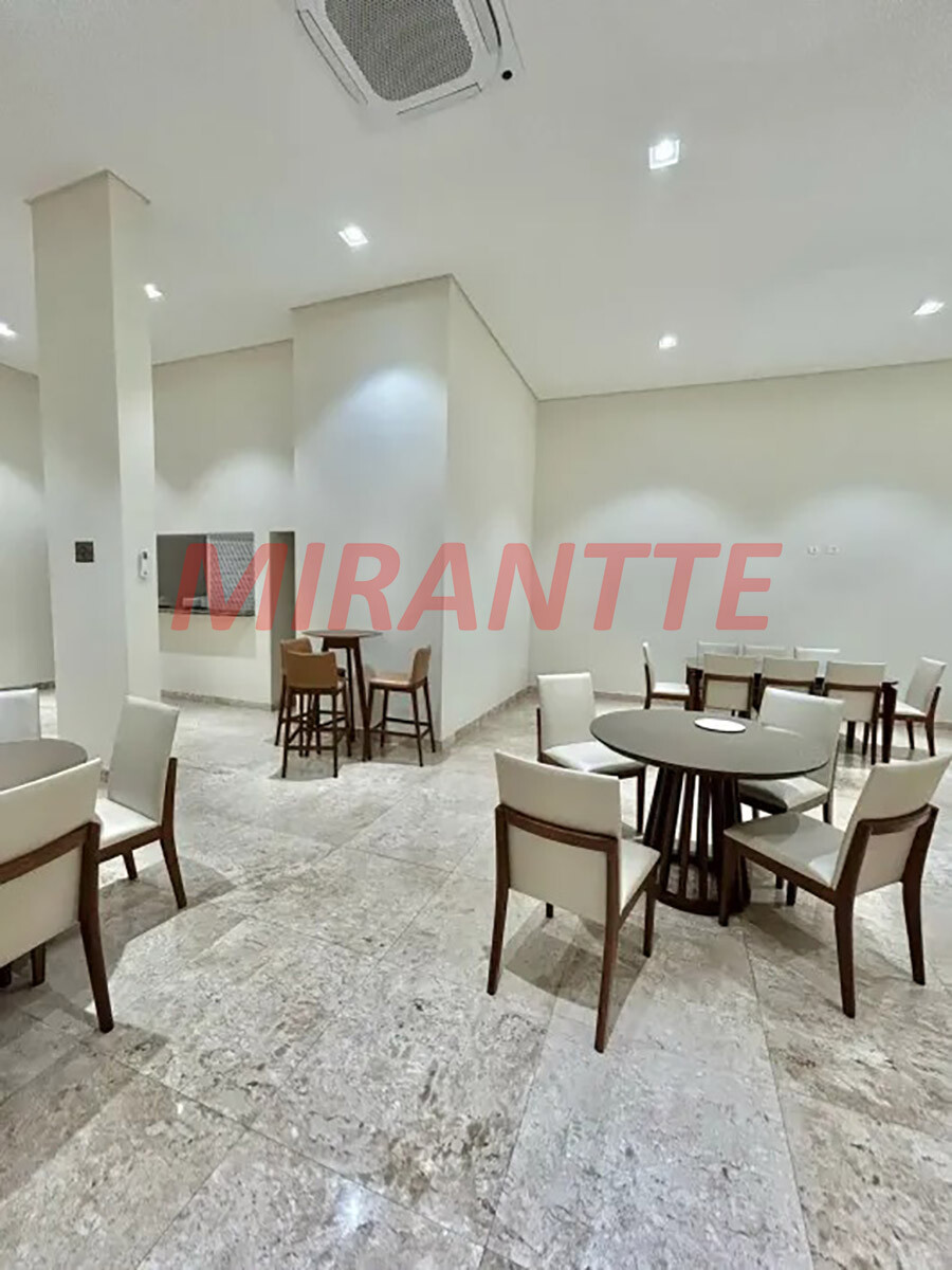 Apartamento de 76m² com 2 quartos em Santana