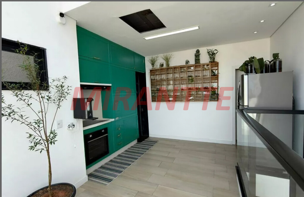 Sobrado de 2017m² com 3 quartos em Vila Pauliceia