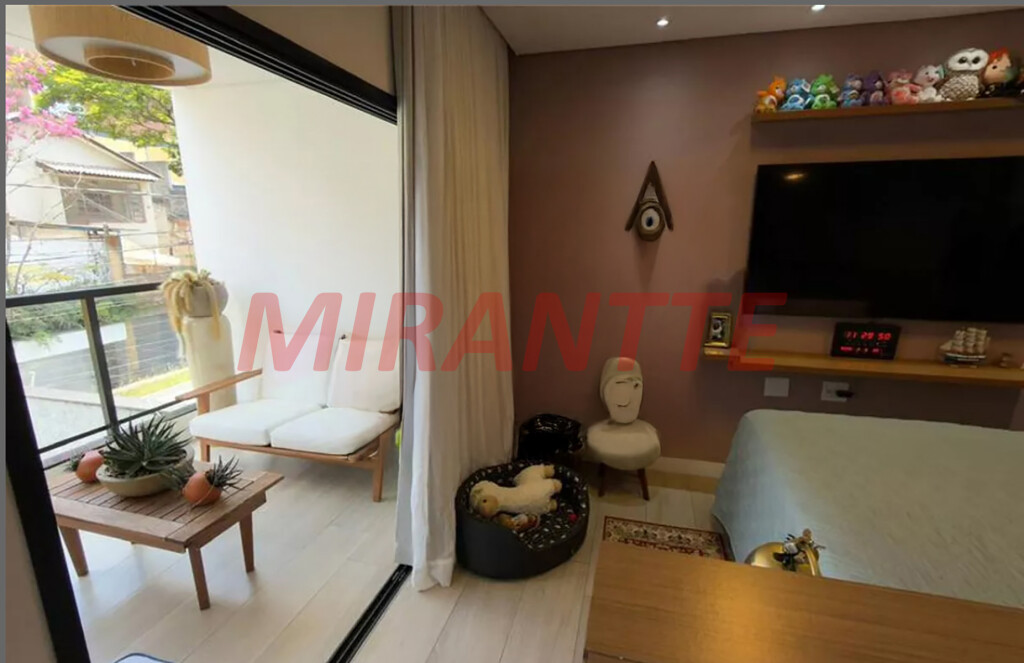 Sobrado de 2017m² com 3 quartos em Vila Pauliceia
