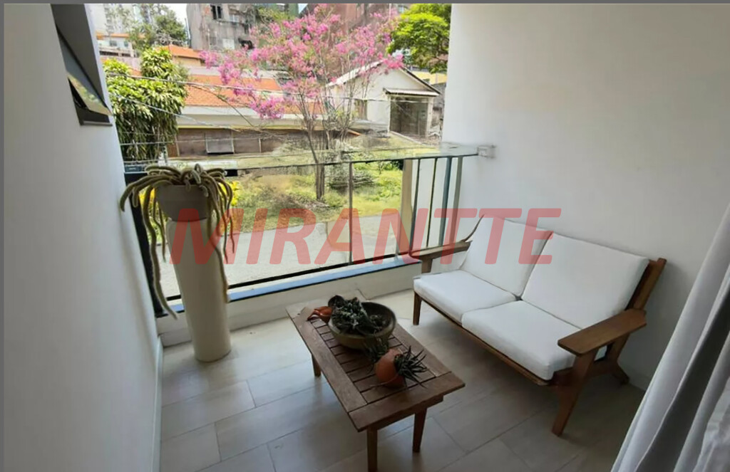 Sobrado de 2017m² com 3 quartos em Vila Pauliceia