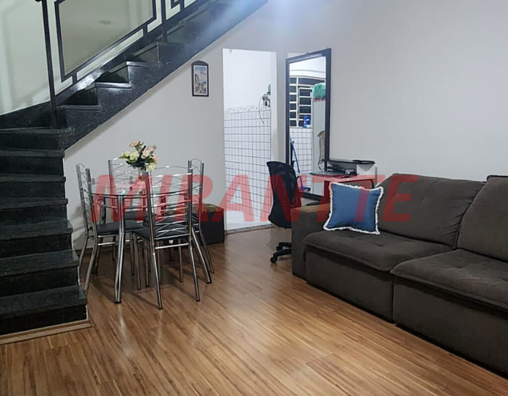 Sobrado de 111m² com 3 quartos em Santana
