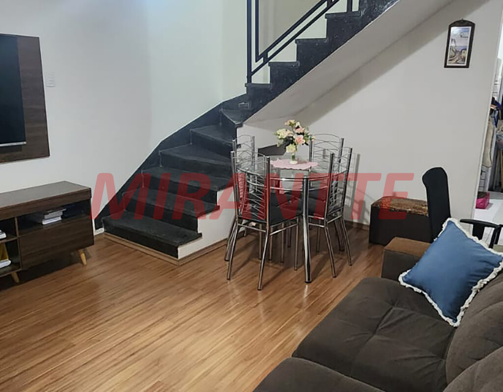 Sobrado de 111m² com 3 quartos em Santana