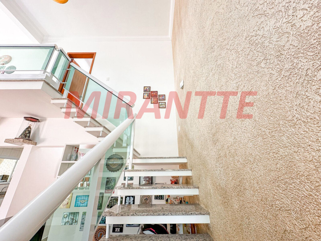 Sobrado de 2018m² com 4 quartos em Peruíbe