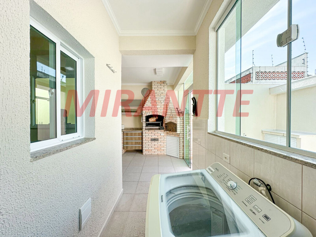 Sobrado de 2018m² com 4 quartos em Peruíbe