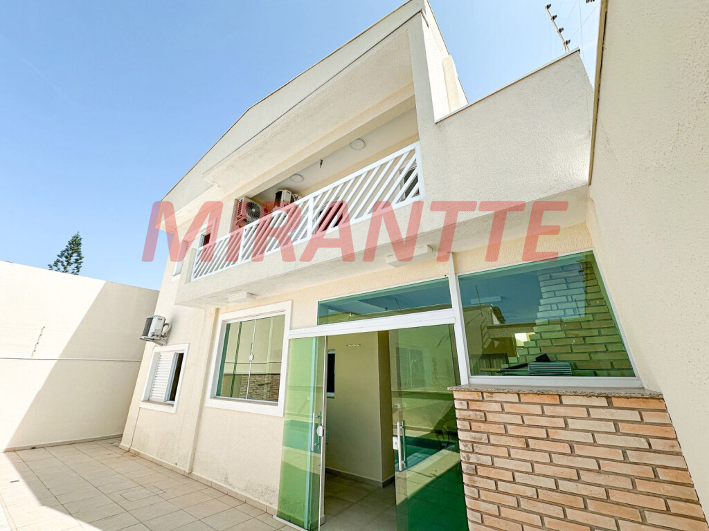 Sobrado de 2018m² com 4 quartos em Peruíbe