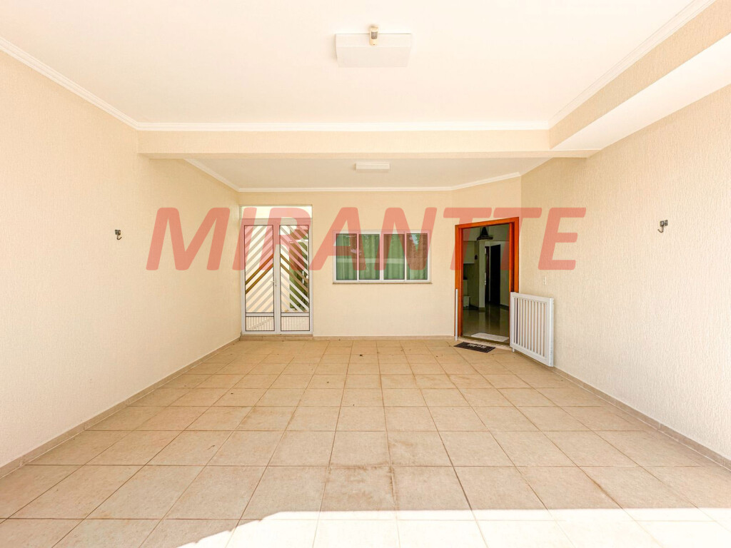 Sobrado de 2018m² com 4 quartos em Peruíbe