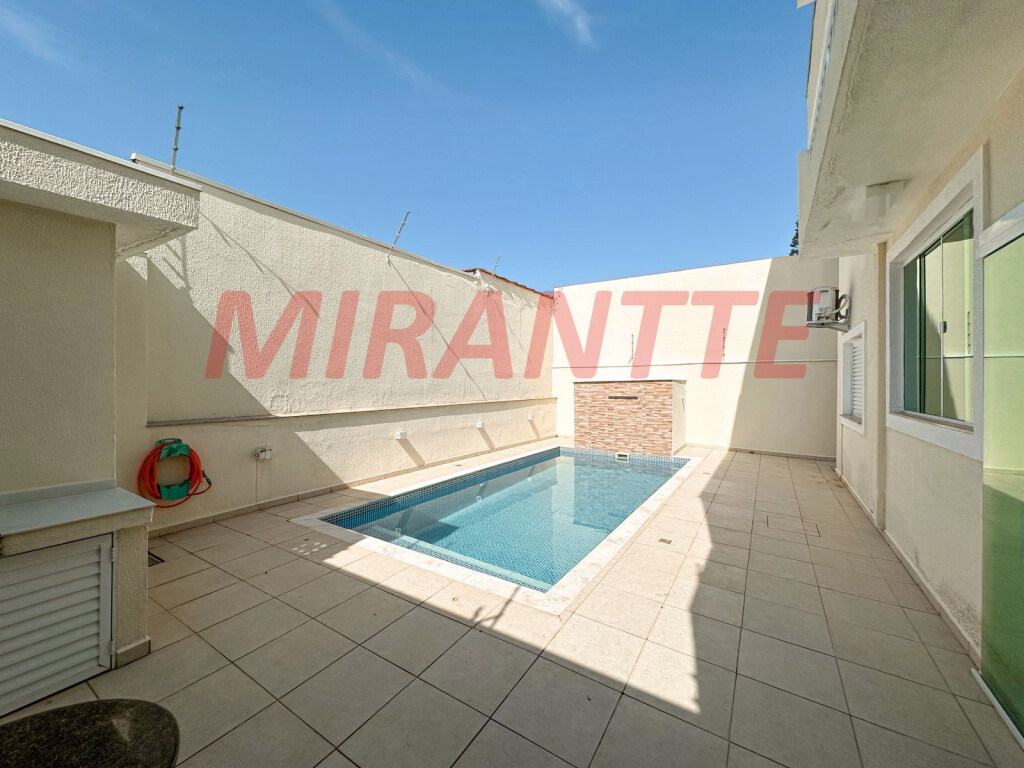Sobrado de 2018m² com 4 quartos em Peruíbe