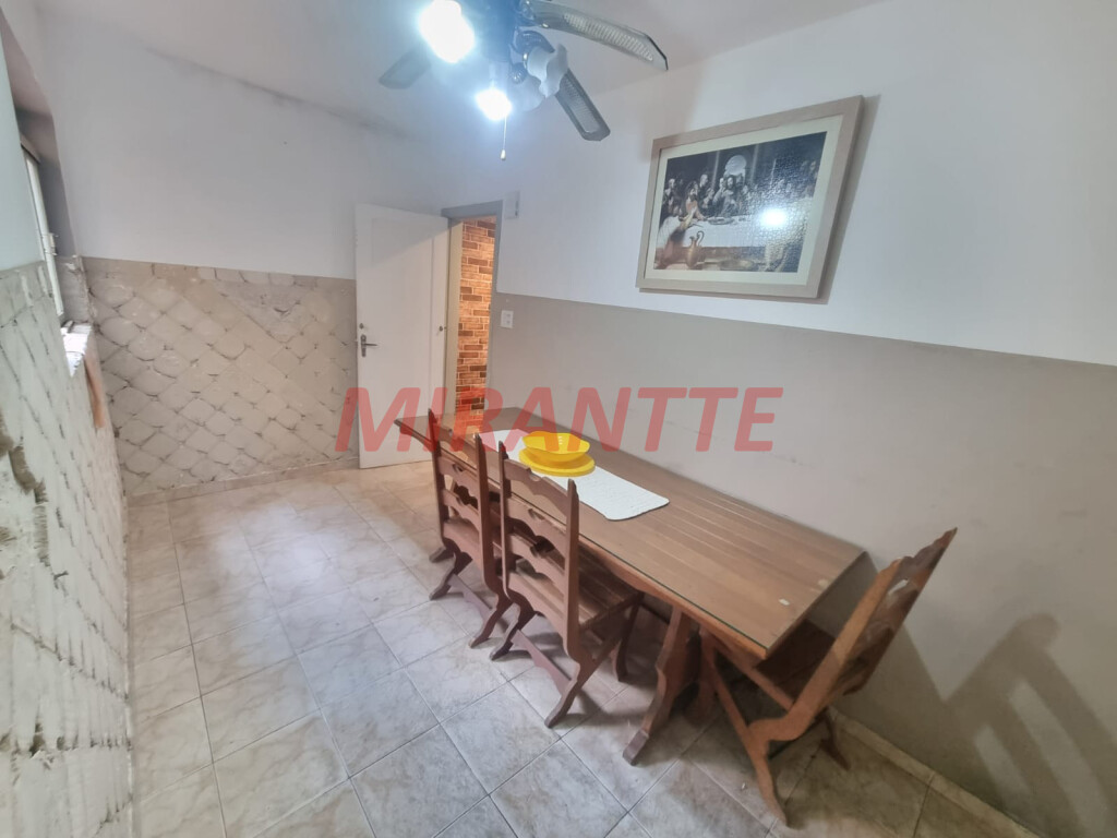 Sobrado de 100m² com 3 quartos em Santana