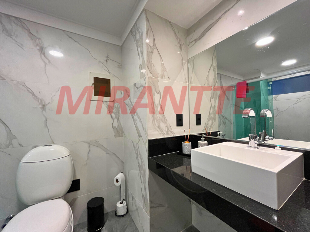 Cond. fechado de 740m² com 6 quartos em Marapé